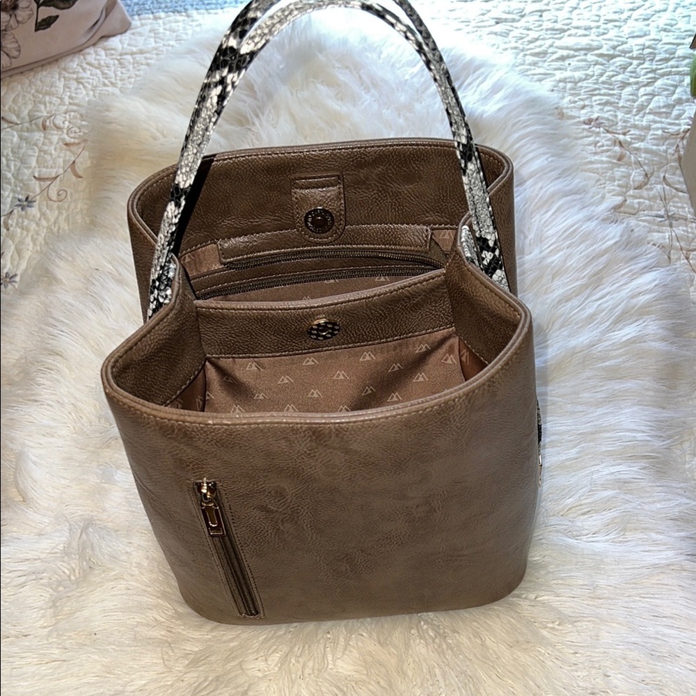 Samoa Elegant Taupe Handbag with Snakeskin Accents
